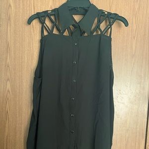 PaperCrane Black Button-Down Sleeveless Blouse - XL